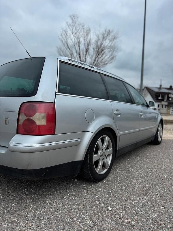 Gebraucht VW Passat Highline 150 PS (110 kW) 2002 Silber Kombi