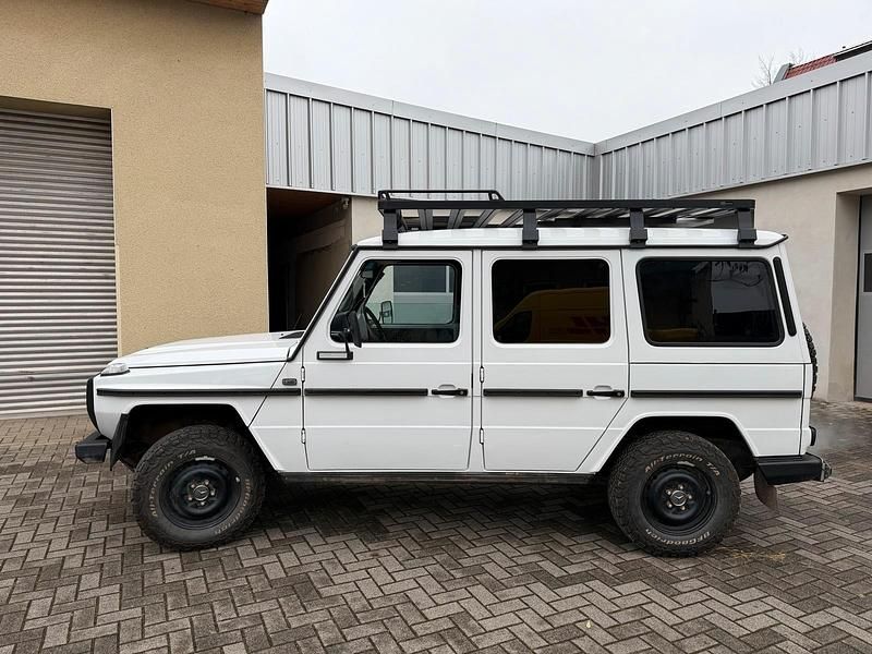 Gebraucht Mercedes G280 156 PS (114 kW) 1985 Weiß SUV
