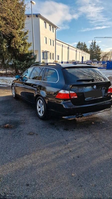 Second-hand BMW 525 177 CP (130 kW) 2006 Negru Break