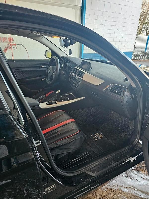 Gebraucht BMW 118 136 PS (100 kW) 2018 Schwarz Kleinwagen