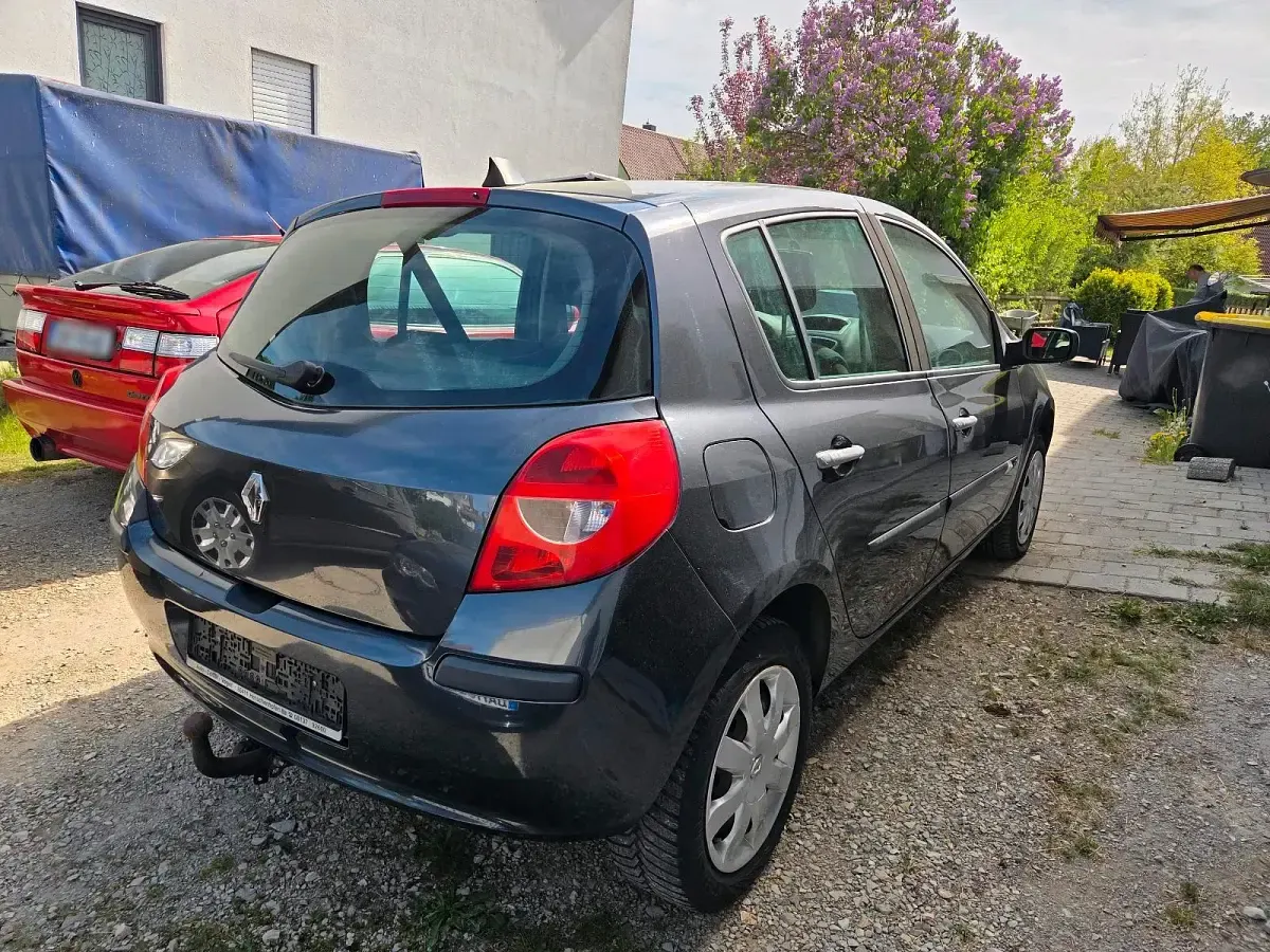 Usata Renault Clio II 86 CV (63 kW) 2006 Grigio Utilitaria