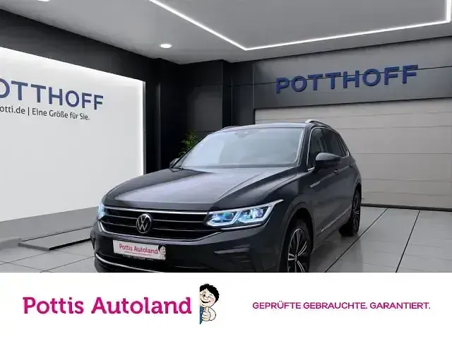 Gebraucht VW Tiguan Life 200 PS (147 kW) 2023 SUV