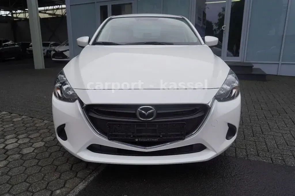 Gebraucht Mazda 2 Center-Line 90 PS (66 kW) 2016 Weiß Limousine