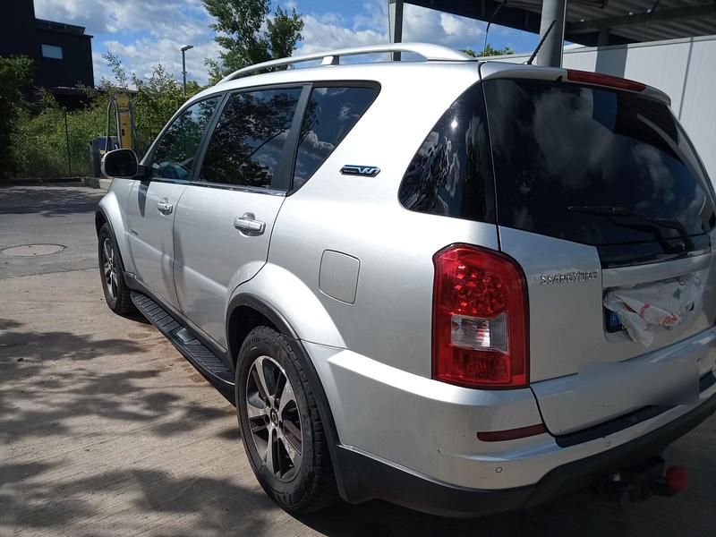 Gebraucht Ssangyong (KGM) Rexton 170 PS (125 kW) 2017 Silber SUV