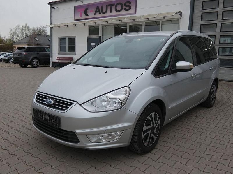 Gebraucht Ford Galaxy Trend 163 PS (119 kW) 2011 Silber Van / Kleinbus