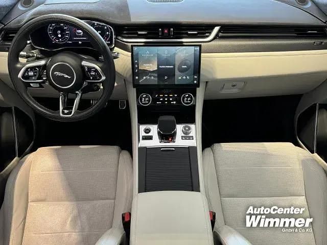 Gebraucht Jaguar F-Pace SVR 551 PS (405 kW) 2021 Farbe: orange SUV