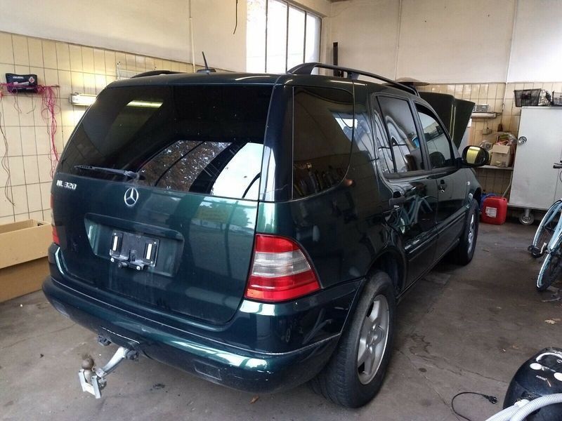 Verkauft Mercedes ML320 mit LPG Gasanl., gebraucht 2000, 181.000 km in Nordrhein-Westfa...