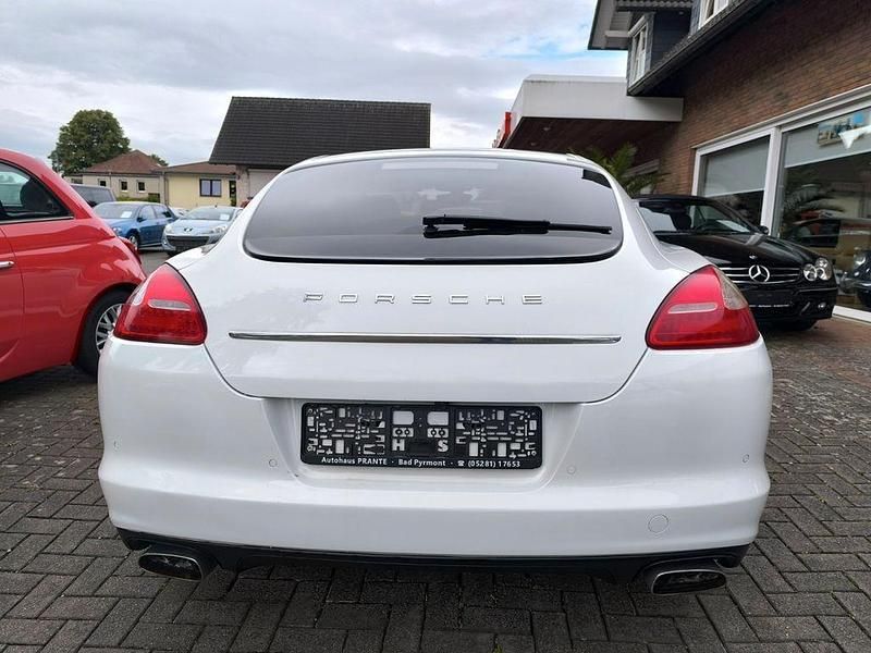 Gebraucht Porsche Panamera 250 PS (183 kW) 2012 Weiß Limousine