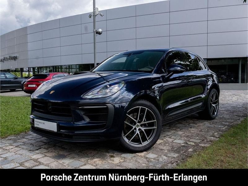 Blau Gebraucht 2023 Porsche Macan S SUV | 79.990 € (Teuer) - Bild 1/4