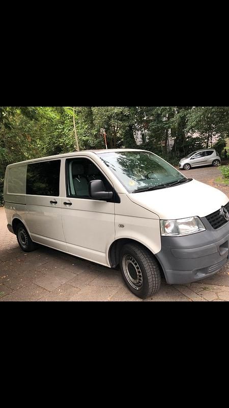 Weiß Gebraucht 2005 VW T5 Van | 10.750 € (Teuer) - Bild 1/4
