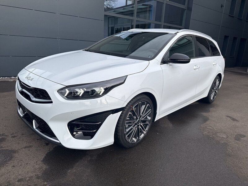 Carraraweiß Neu 2025 Kia Ceed Sportswagon GT-Line Kombi | 33.990 € (Teuer) - Bild 1/4