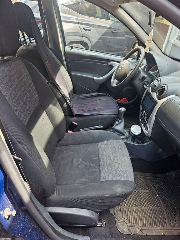 Usado Dacia Duster 105 HP (77 kW) 2012 Azul SUV