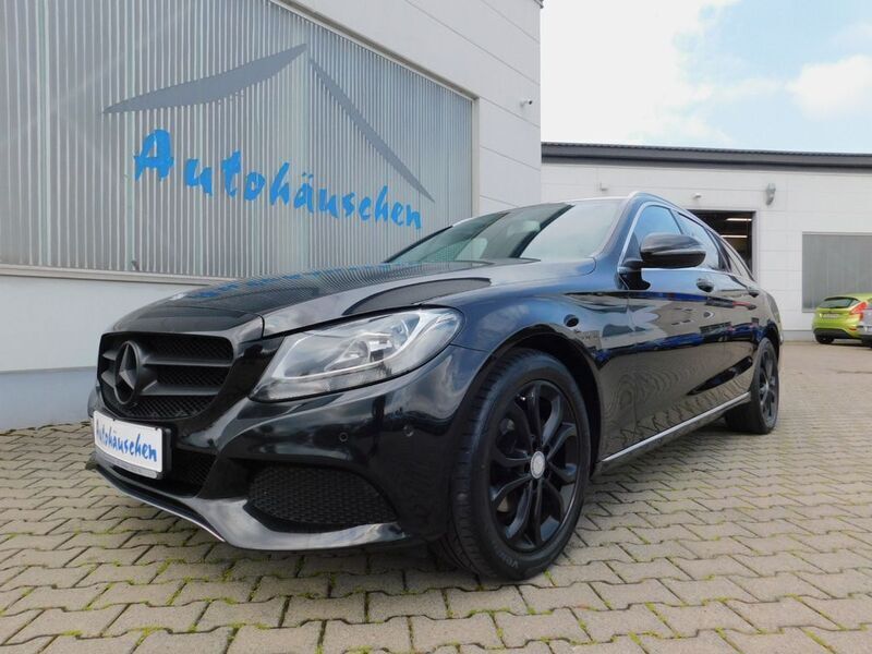 Schwarz Gebraucht 2016 Mercedes C180 Avantgarde Kombi | 12.999 € (Guter Preis) - Bild 1/4