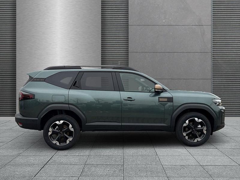 Neu Dacia Bigster Extreme 140 PS (102 kW) 2025 Zedergrün SUV