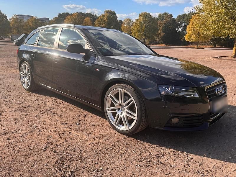 Schwarz Gebraucht 2011 Audi A4 S-Line Kombi | 7.400 € (Fairer Preis) - Bild 1/4