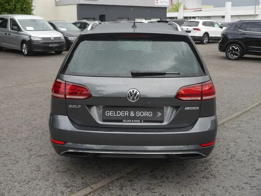 Second-hand VW Golf VII Join 131 CP (96 kW) 2018 Gri Break