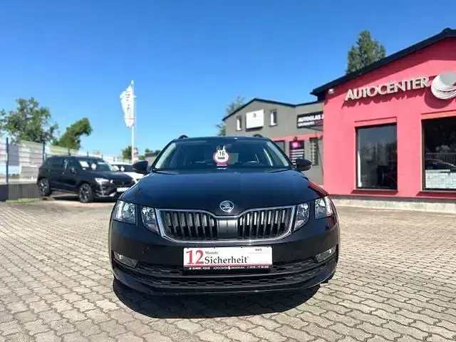 Gebraucht Skoda Octavia Tour 150 PS (110 kW) 2020 Schwarz Kombi