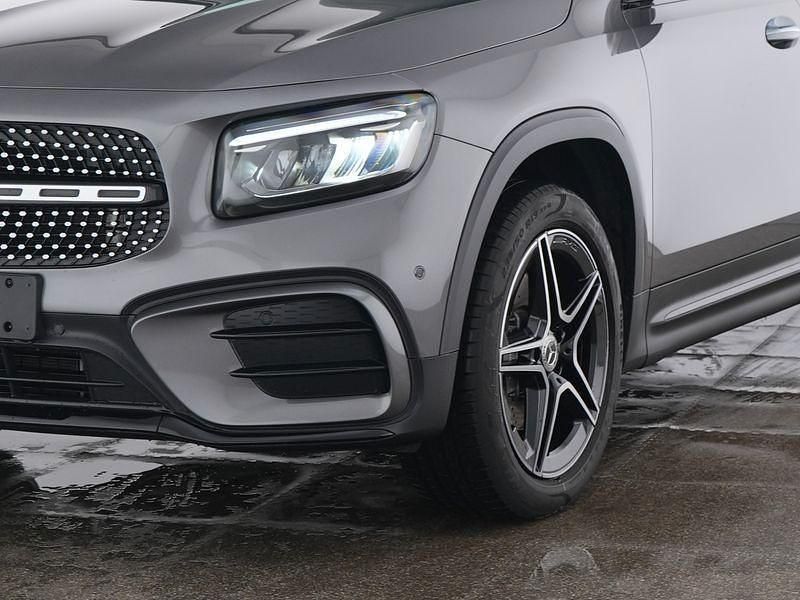 Gebraucht Mercedes GLB180 AMG 136 PS (100 kW) 2025 Grau SUV