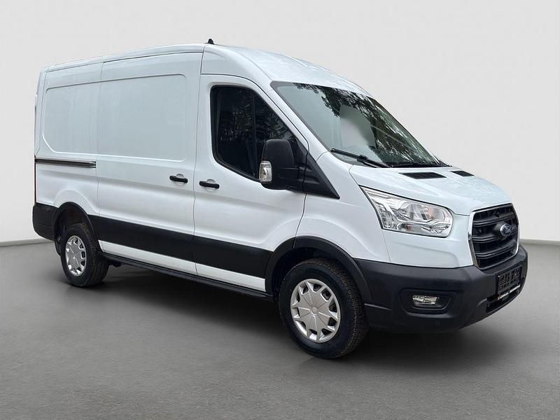 Gebraucht Ford Transit 131 PS (96 kW) 2021 Weiß Van / Kleinbus
