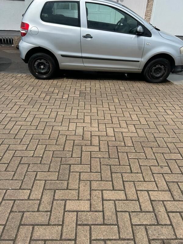 Silber Gebraucht 2009 VW Fox Kleinwagen | 400 € (Superpreis) - Bild 1/4