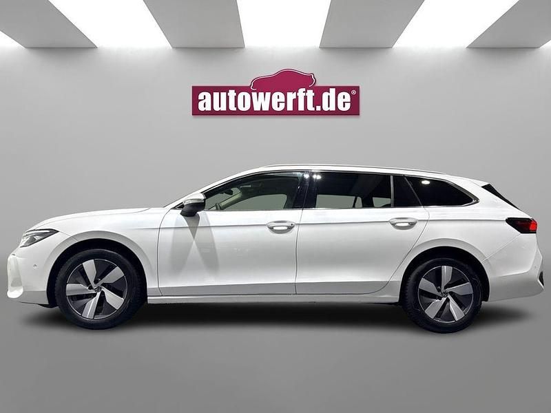Gebraucht VW Passat IQ Drive 150 PS (110 kW) 2024 Weiss Kombi