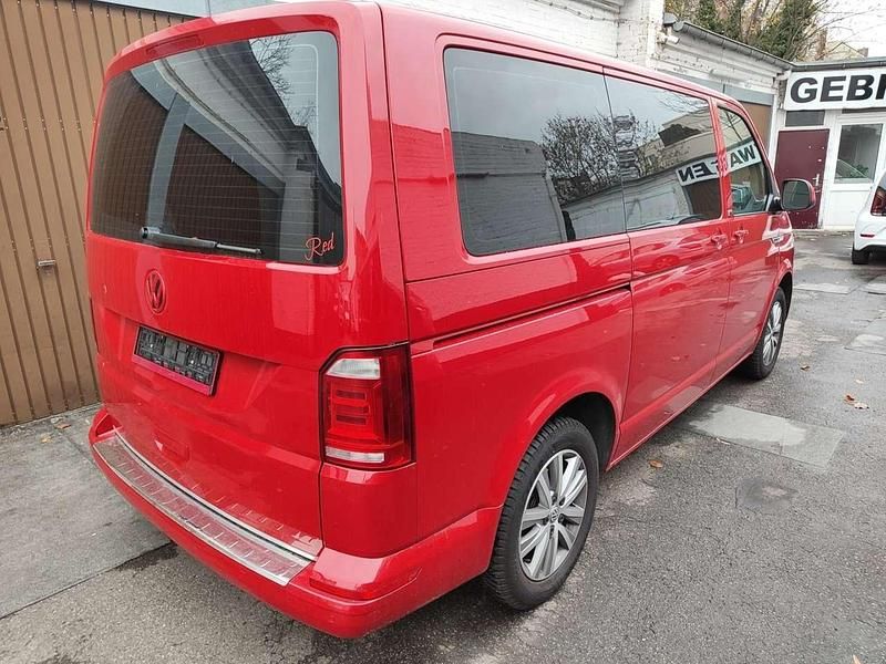Gebraucht VW Multivan Generation Six 150 PS (110 kW) 2018 Kirschrot Van / Kleinbus