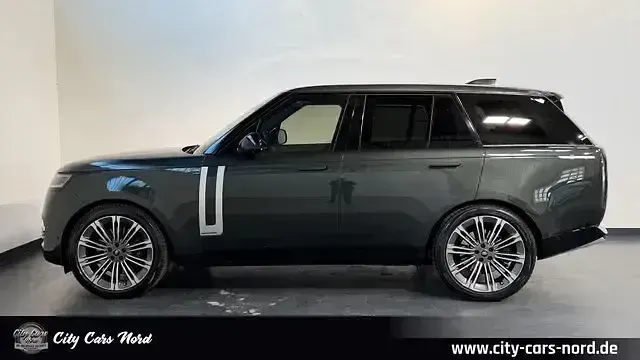 Gebraucht Land Rover Range Rover Autobiography 530 PS (389 kW) 2022 Grün SUV