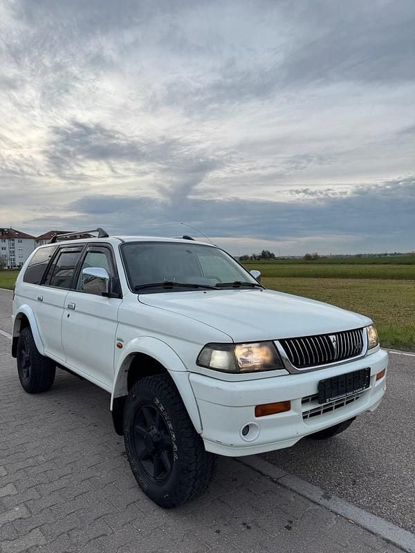 Gebraucht 1998 Mitsubishi Pajero SUV | 5.900 € - Bild 1/4