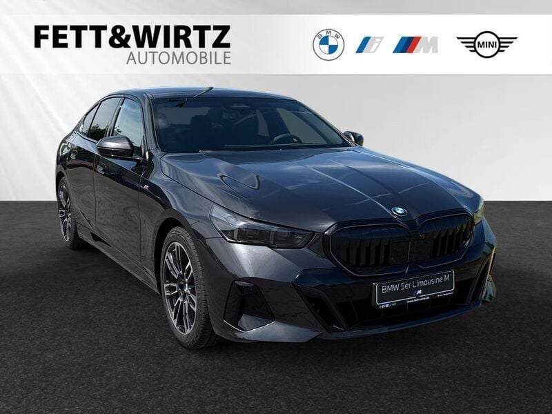 Sophistograu brillanteffekt metallic Neu 2025 BMW 520 M Sport Limousine | 62.790 € (Fairer Preis) - Bild 1/3