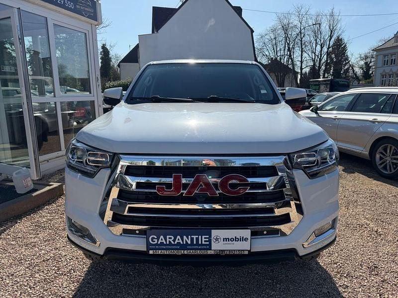 Gebraucht JAC JS8 204 PS (150 kW) 2024 Weiß SUV