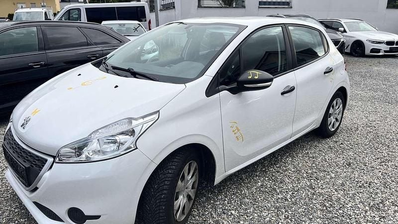 Lack weiss banquise/lackierung Gebraucht 2014 Peugeot 208 Access Kleinwagen | 3.390 € (Superpreis) - Bild 1/4
