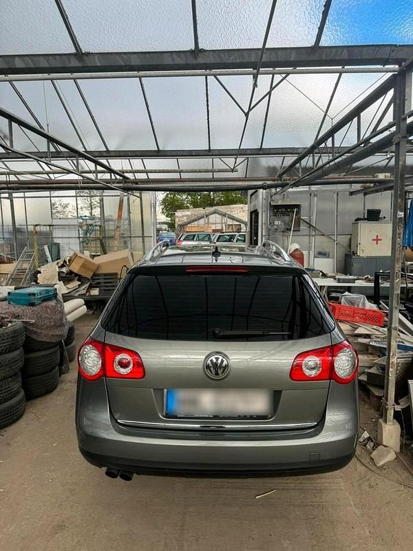 Gebraucht VW Passat S 170 PS (125 kW) 2009 Grün Kombi