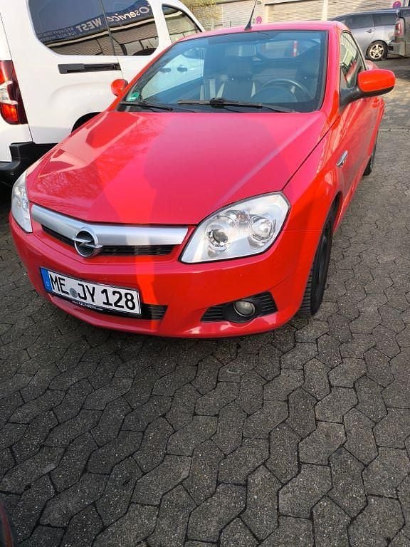 Gebraucht Opel Tigra Design Edition 90 PS (66 kW) 2007 Rot Cabrio
