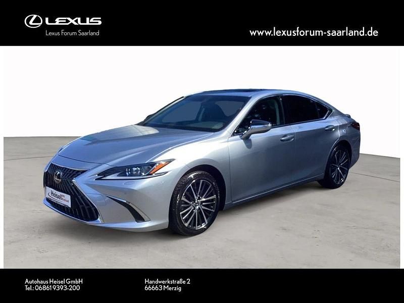 Silber Neu 2025 Lexus ES300H Business Edition Limousine | 47.990 € (Etwas zu teuer) - Bild 1/4
