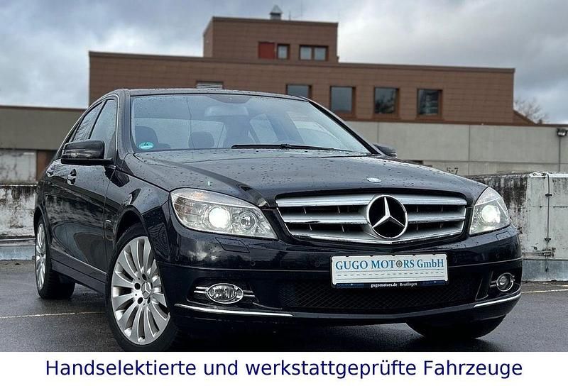Schwarz Gebraucht 2009 Mercedes C350 Avantgarde Limousine | 10.299 € (Etwas zu teuer) - Bild 1/4
