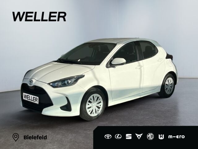 Weiss Gebraucht 2021 Toyota Yaris Comfort Kleinwagen | 12.590 € (Fairer Preis) - Bild 1/2