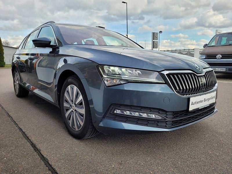 Gebraucht Skoda Superb Ambition 190 PS (139 kW) 2021 Grau Kombi