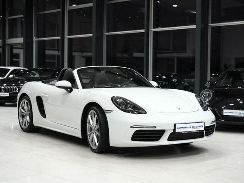 Gebraucht Porsche Boxster 299 PS (219 kW) 2018 Pure white Cabrio