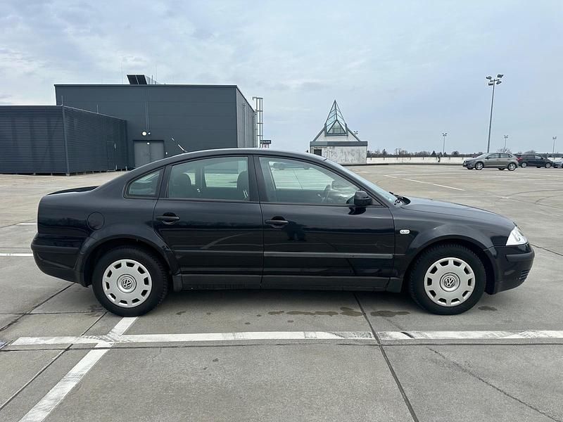 Gebraucht VW Passat 130 PS (95 kW) 2005 Schwarz Limousine