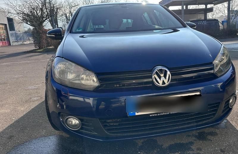 Blau Gebraucht 2012 VW Golf Limousine | 6.800 € (Teuer) - Bild 1/4