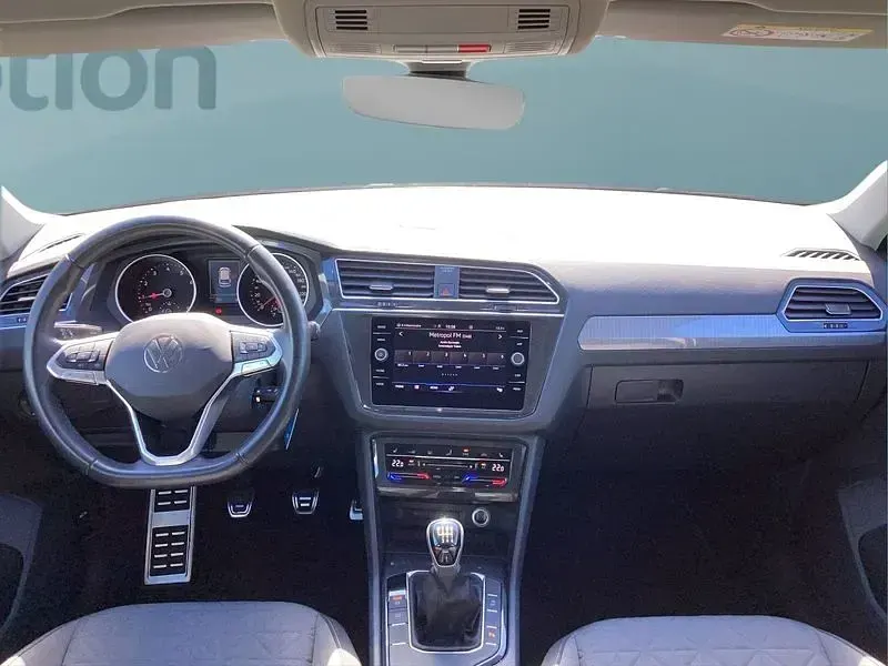 Gebraucht VW Tiguan 150 PS (110 kW) 2023 Grau SUV