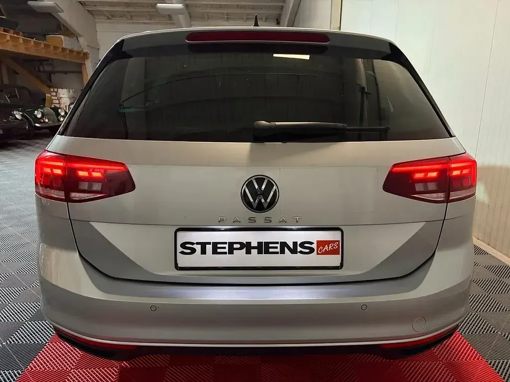 Usata VW Passat 150 CV (110 kW) 2020 Argento Station wagon
