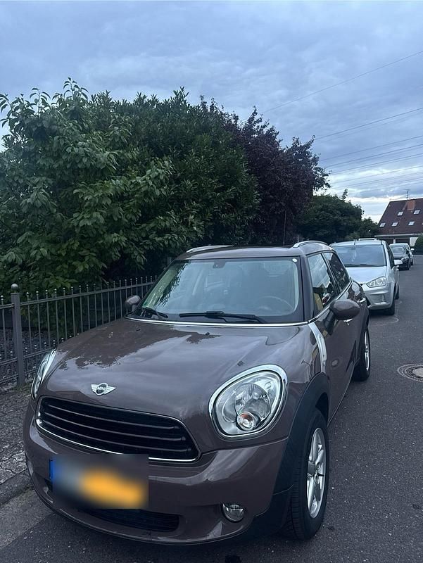 Braun Gebraucht 2013 Mini Countryman SUV | 9.500 € - Bild 1/4