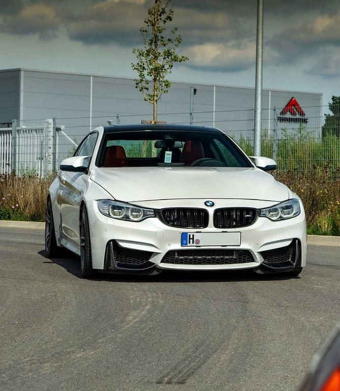 Weiß Gebraucht 2015 BMW M4 M Sport Coupé | 37.890 € (Superpreis) - Bild 1/4