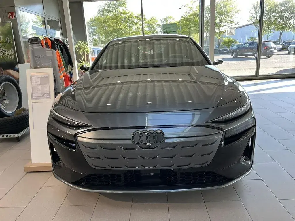 Gebraucht Audi S6 e-tron Edition .1 369 kW (503 PS) 2025 Grau Limousine