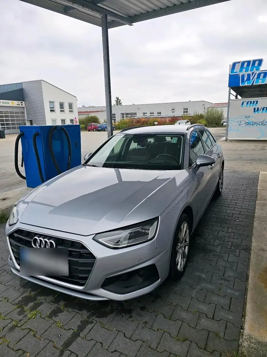Gebraucht Audi A4 190 PS (139 kW) 2020 Grau Kombi