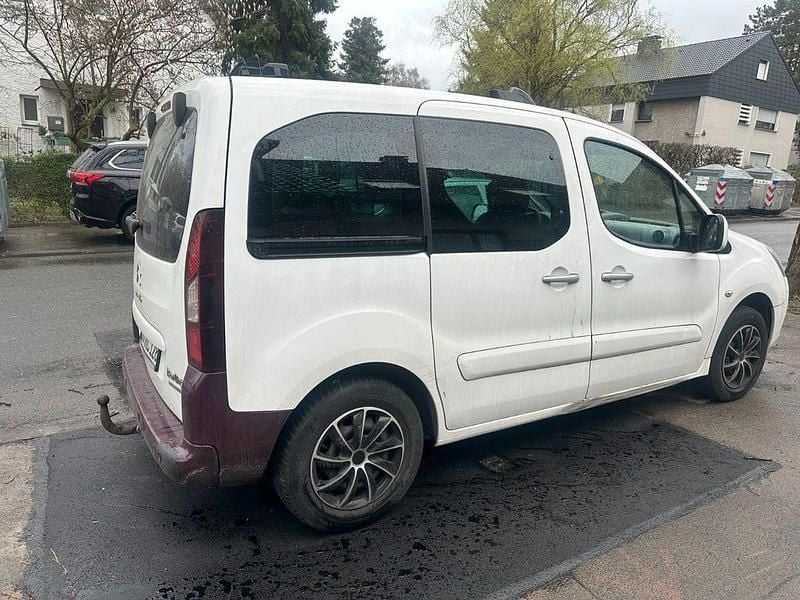 Gebraucht Citroën Berlingo SELECTION 114 PS (83 kW) 2014 Weiß Van / Kleinbus