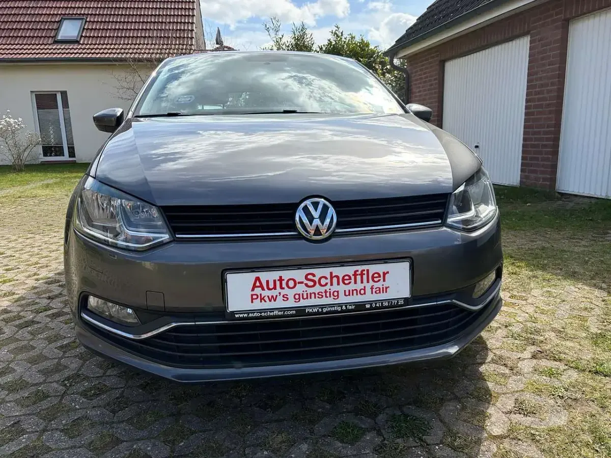 Gebraucht VW Polo Comfortline 90 PS (66 kW) 2017 Pepper grey metallic Kleinwagen