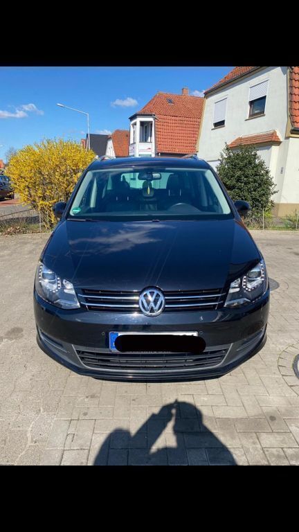 Gebraucht 2011 VW Sharan Highline Van / Kleinbus | 12.990 € (Teuer) - Bild 1/4