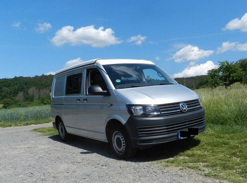 Silber Gebraucht 2016 VW T6 Van | 24.500 € - Bild 1/4